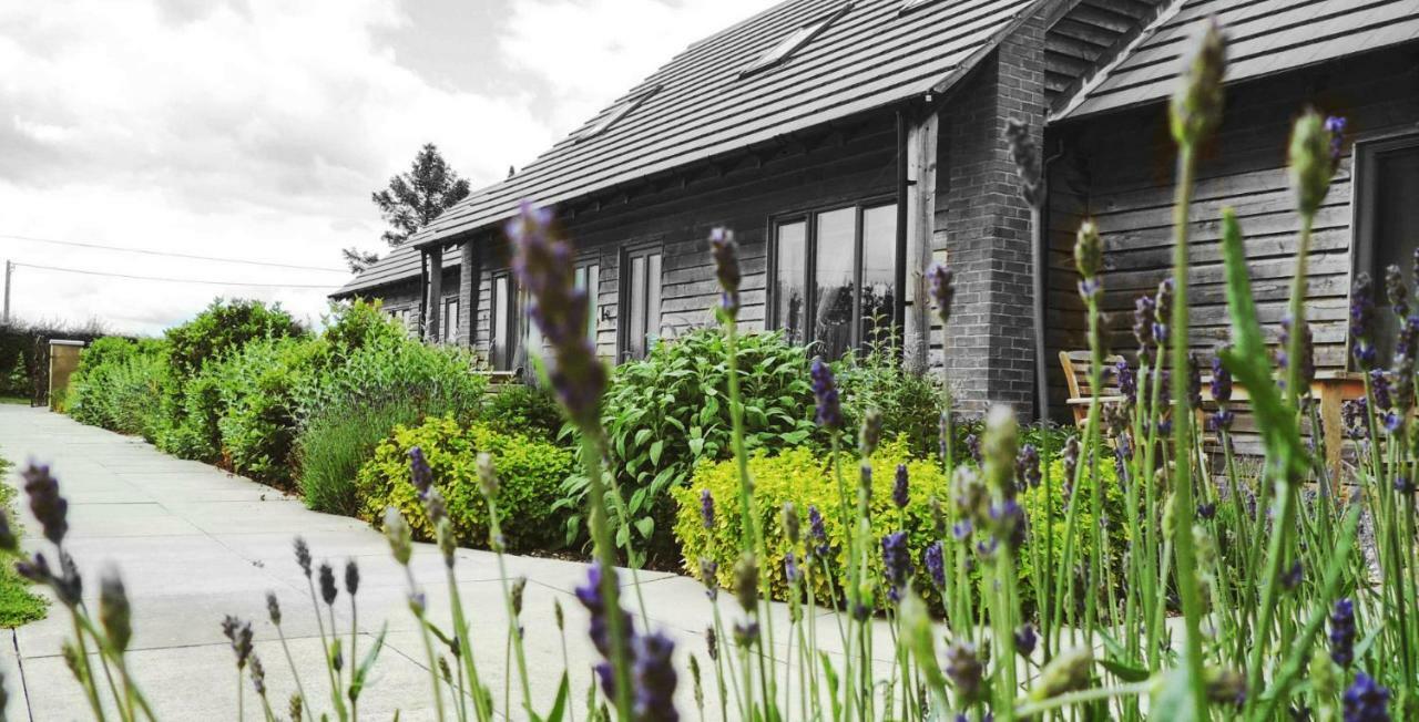 Elm Tree Farm Accommodation Milton Keynes Exterior foto